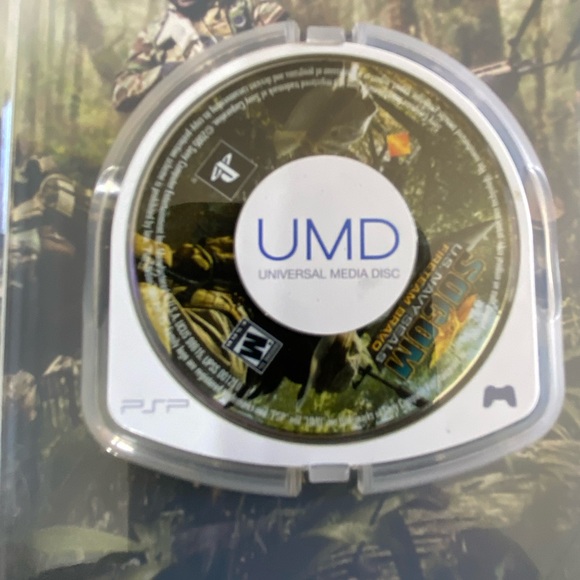 PSP SOCOM Tactical strike video game & PSP Domino UMD movie. - Picture 4 of 6
